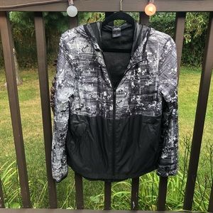 Oakley wind breaker